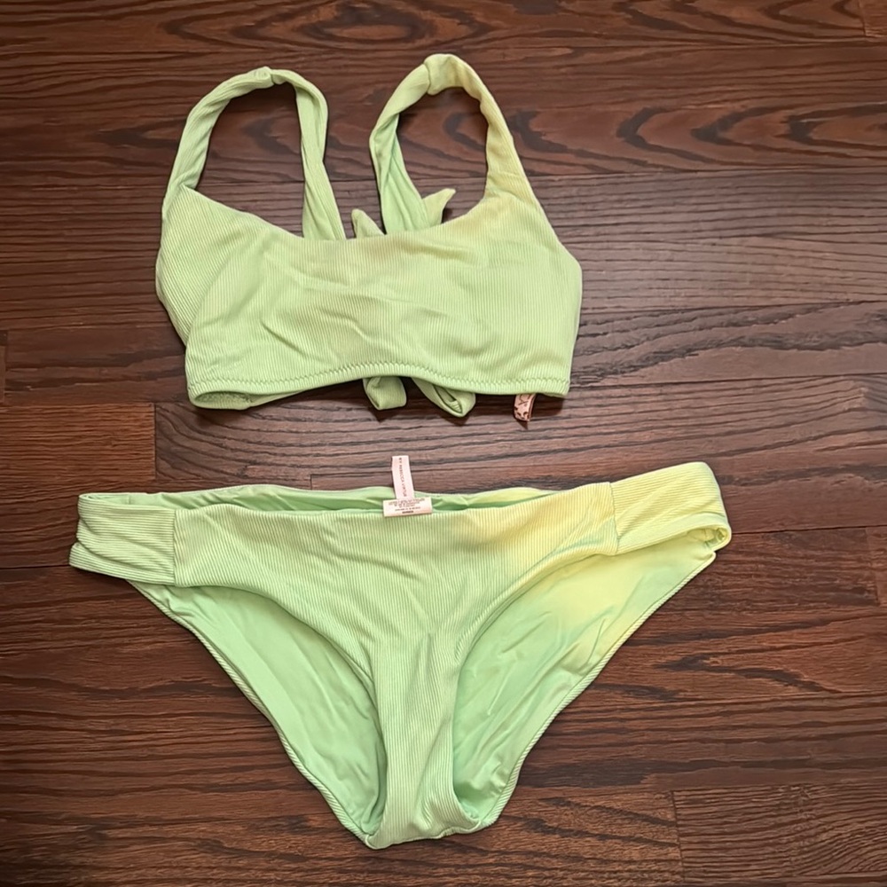 Becca Bikini Set